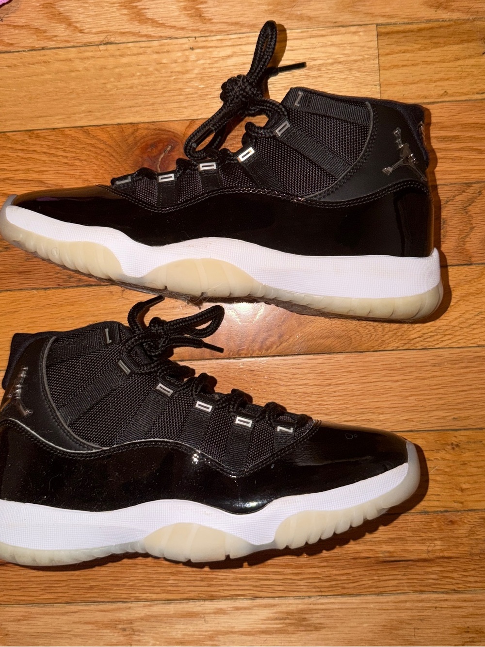 Jordan 11s Jubilee Black/White High-Top Sneakers Men's 7.5/Womens 9